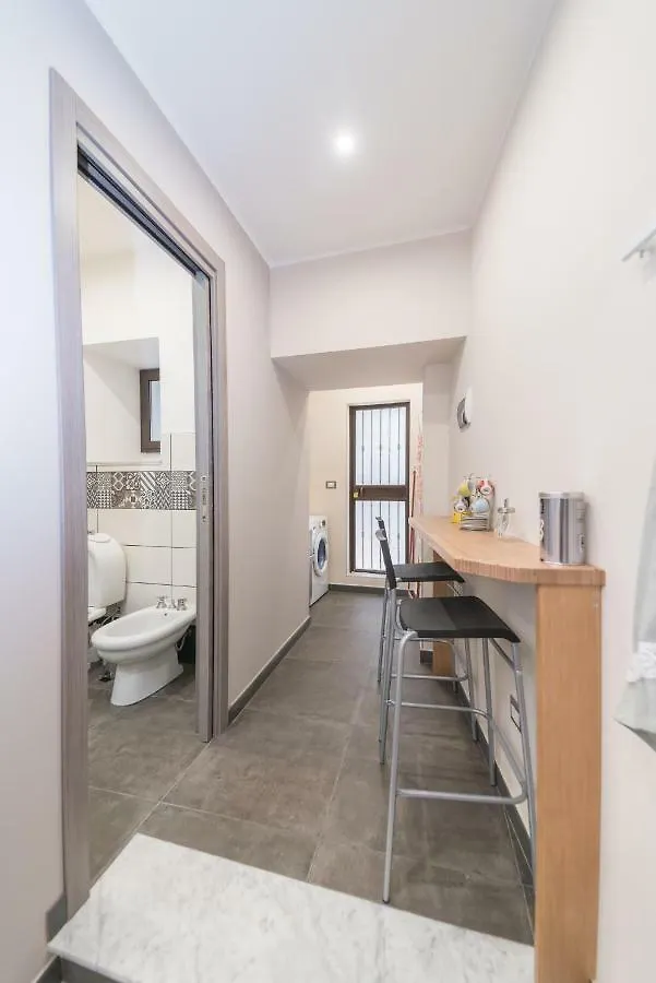 Apartment Central Station House Riccardo Catania