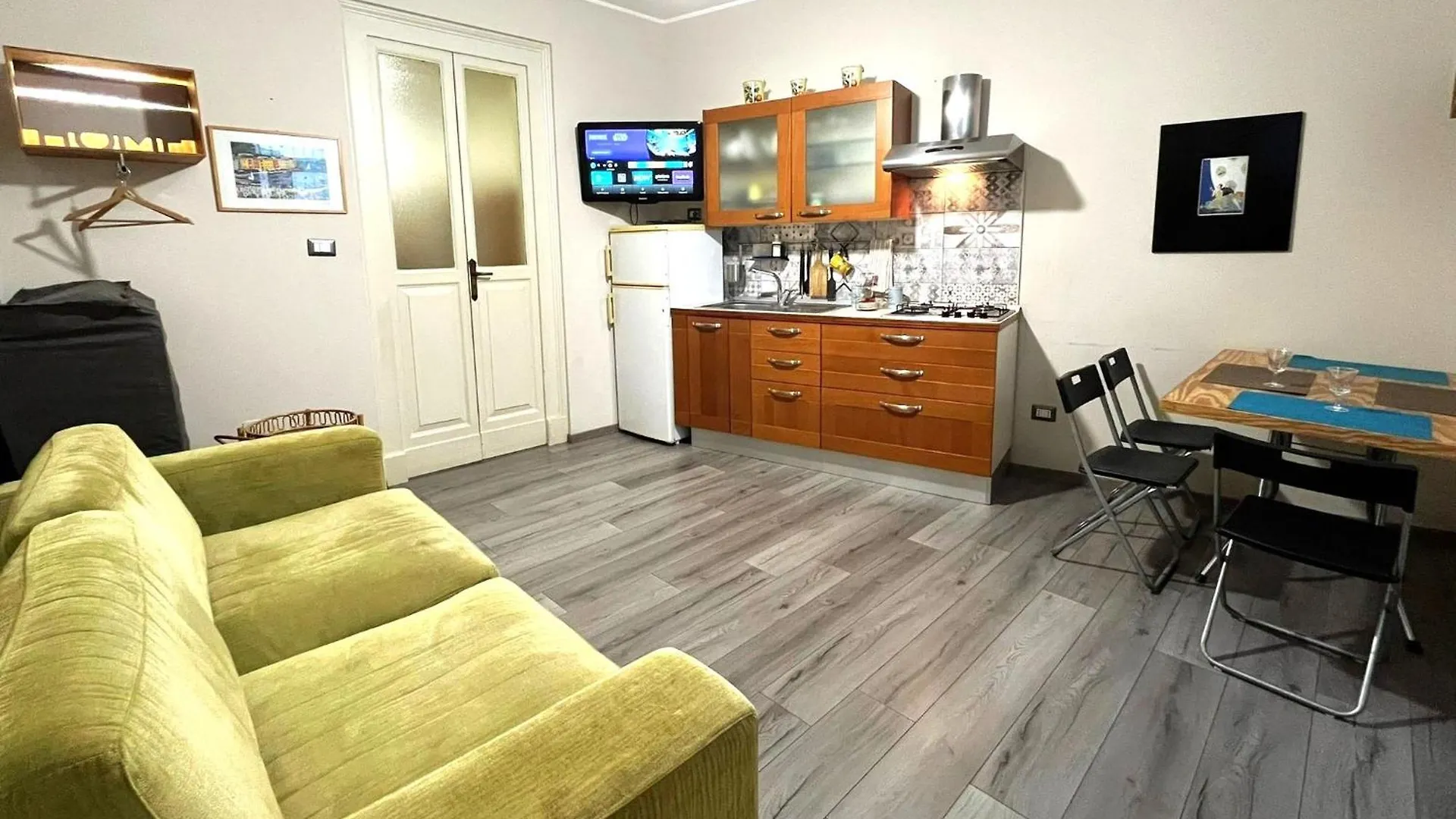 Apartment Central Station House Riccardo Catania